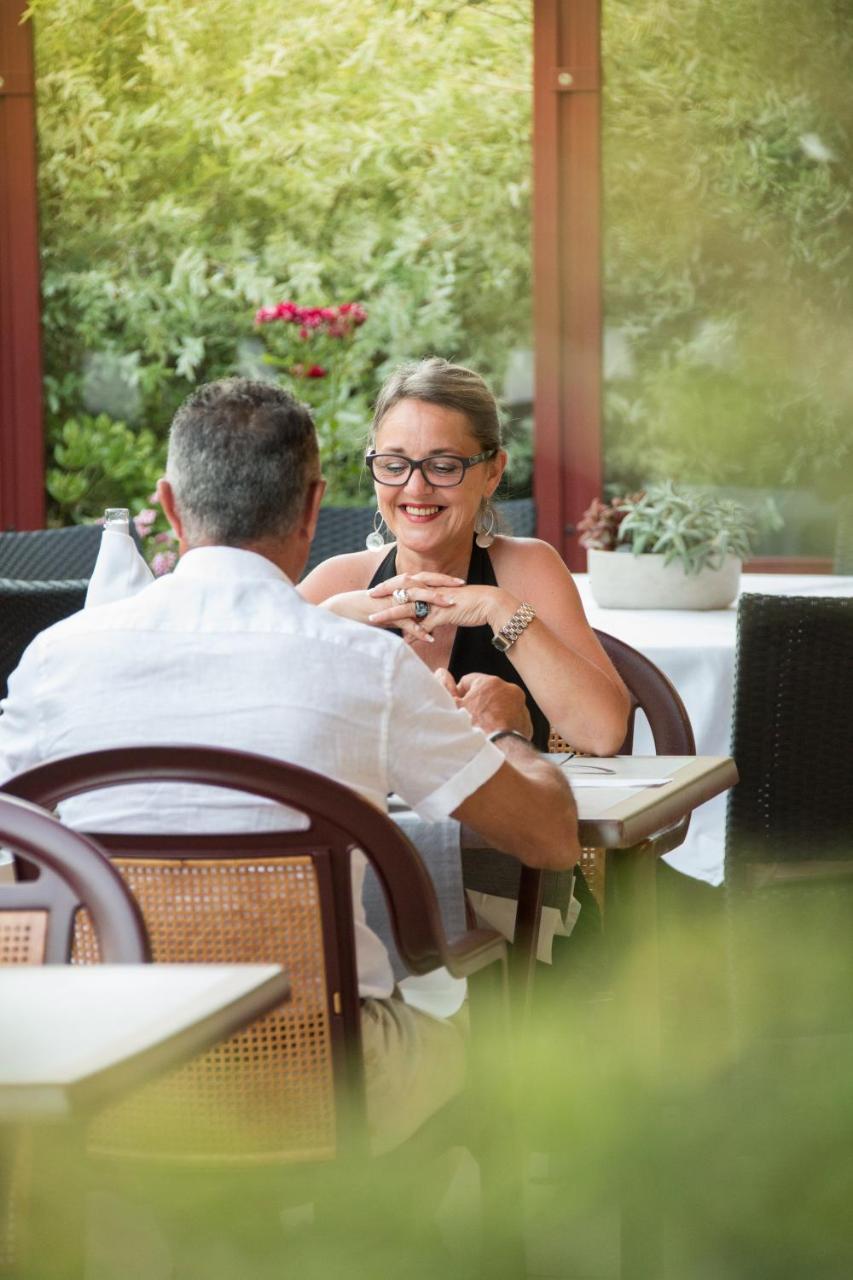 Logis Hotel Restaurant La Brasserie Treignac Exterior photo
